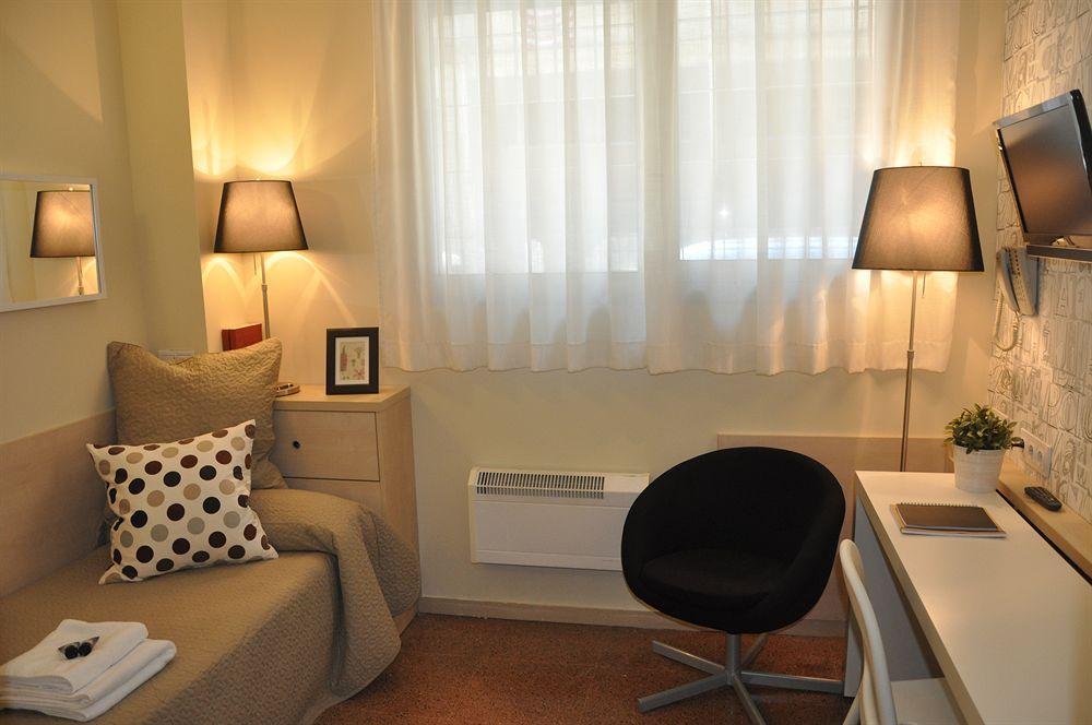 Residencia Universitaria Resa Blas De Otero Bilbao Eksteriør bilde